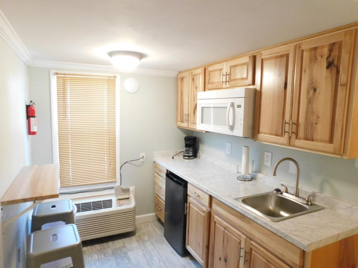 Budget Friendly Condo Perfect For A Romantic Getaway Within Walking Distance To The Beach! Gulf Shores Dış mekan fotoğraf